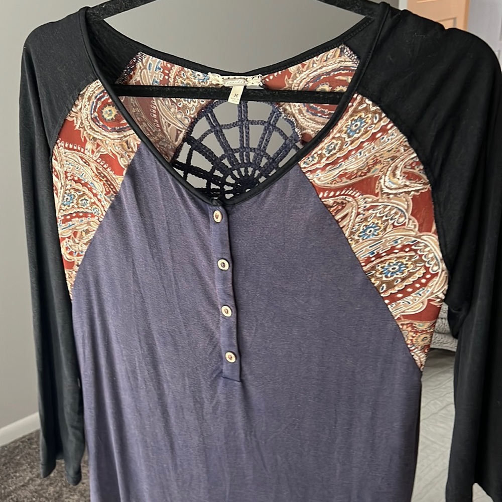 Gimmicks 3/4 sleeve shirt